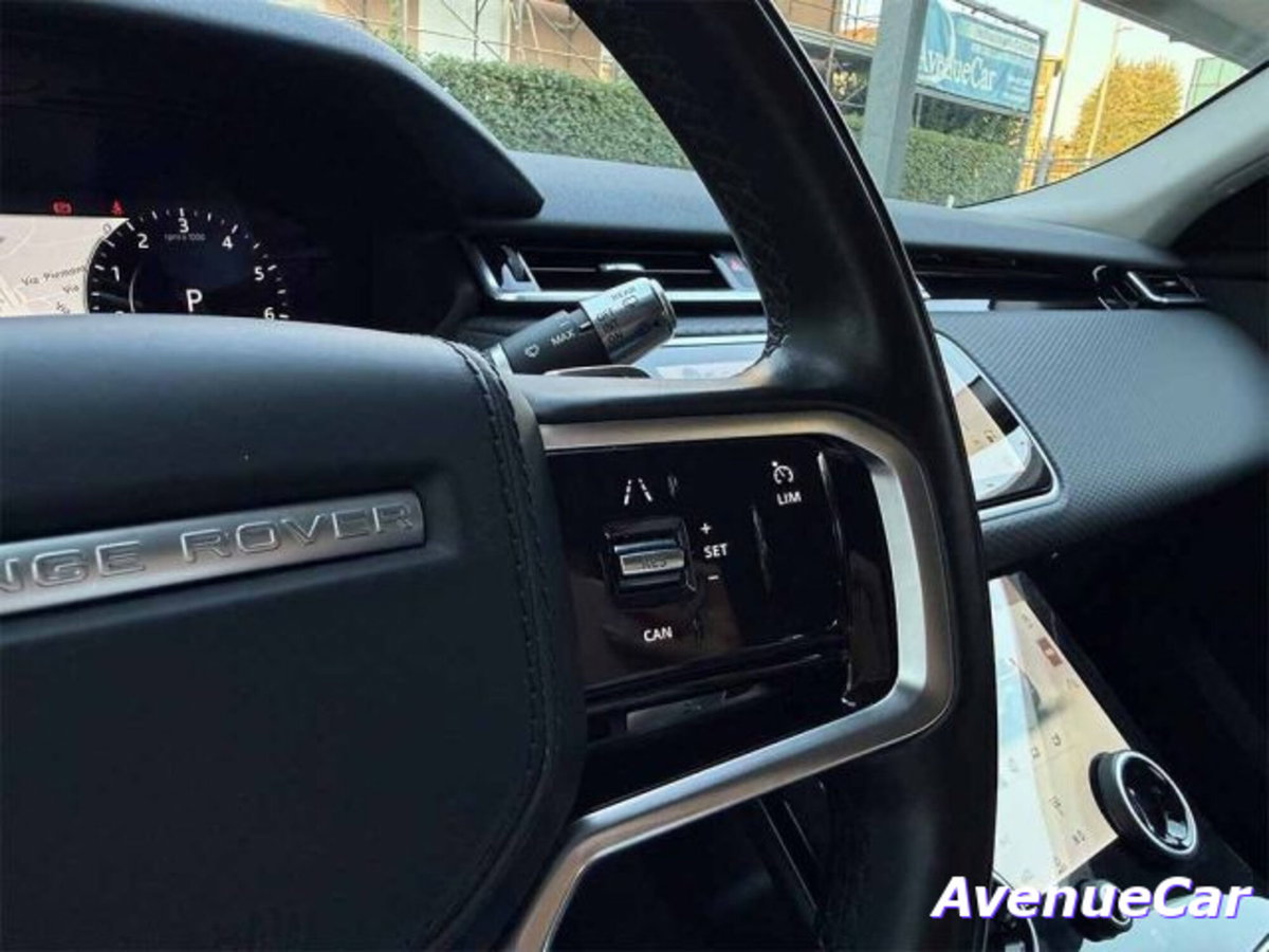 Land Rover Range Rover Velar 2.0 Si4 300 CV (12)