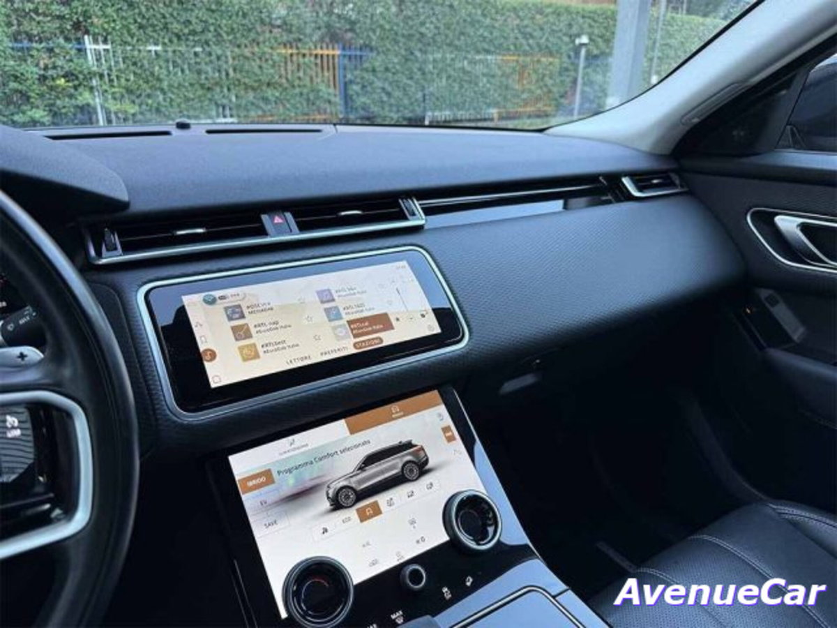 Land Rover Range Rover Velar 2.0 Si4 300 CV (13)