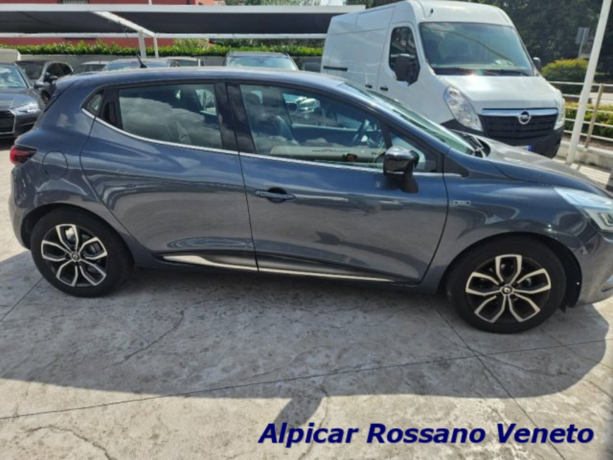 Renault Clio dCi 8V 75 CV 5 porte Moschino Zen (4)