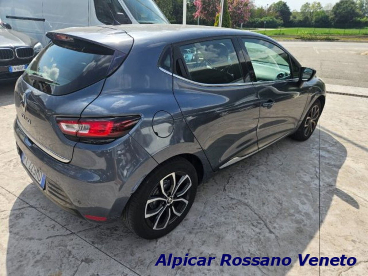 Renault Clio dCi 8V 75 CV 5 porte Moschino Zen (6)