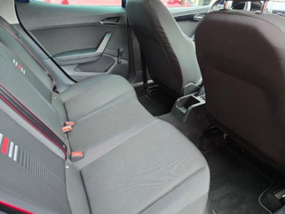 SEAT Ibiza 1.6 TDI 95 CV 5 porte FR (9)