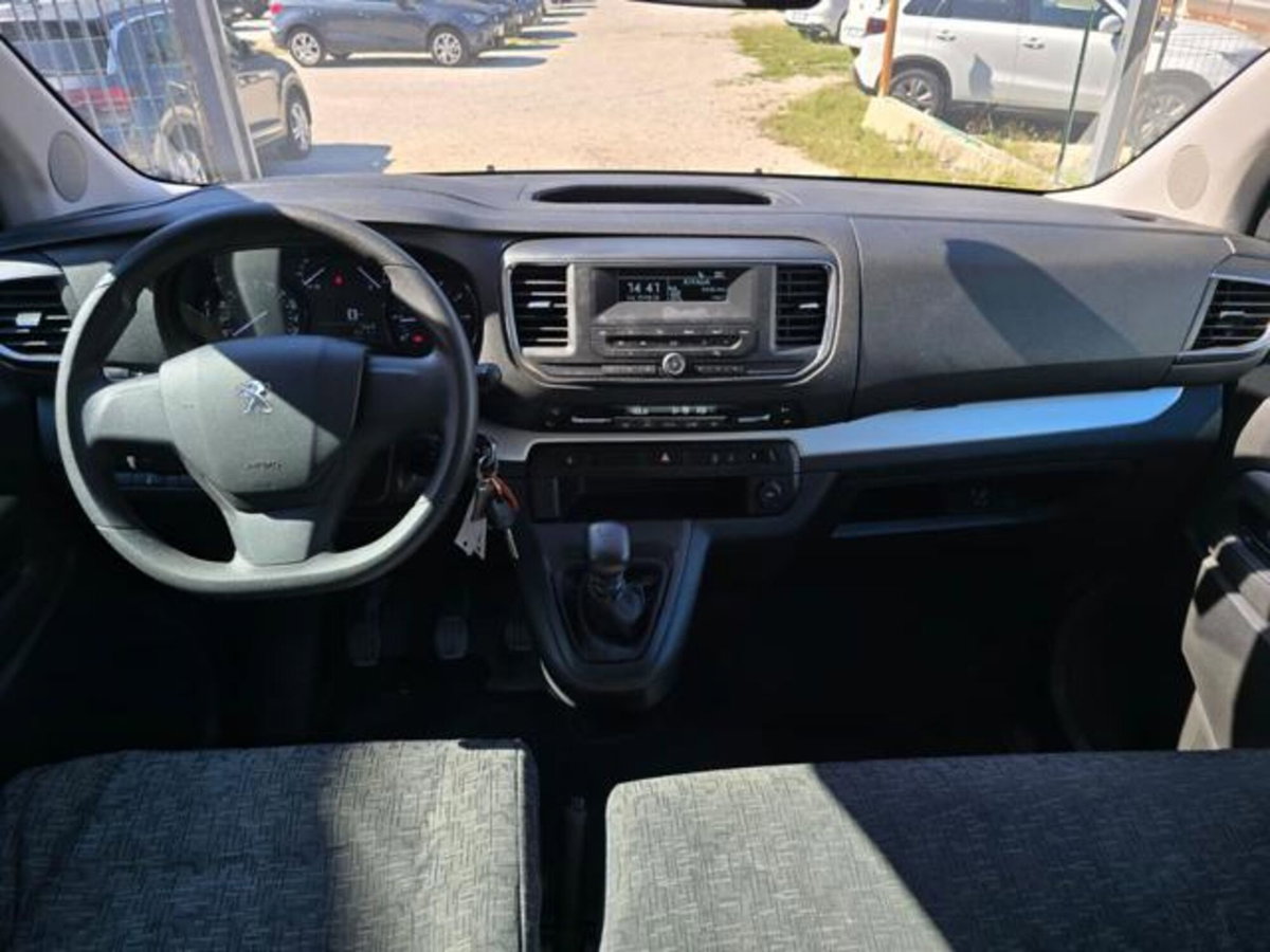 Peugeot Traveller BlueHDi 150 S&S Standard Allure (12)