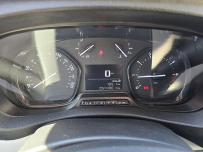 Peugeot Traveller BlueHDi 150 S&S Standard Allure (15)