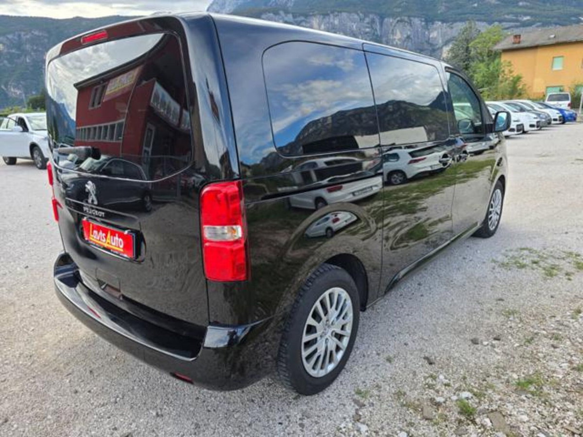 Peugeot Traveller BlueHDi 150 S&S Standard Allure (5)
