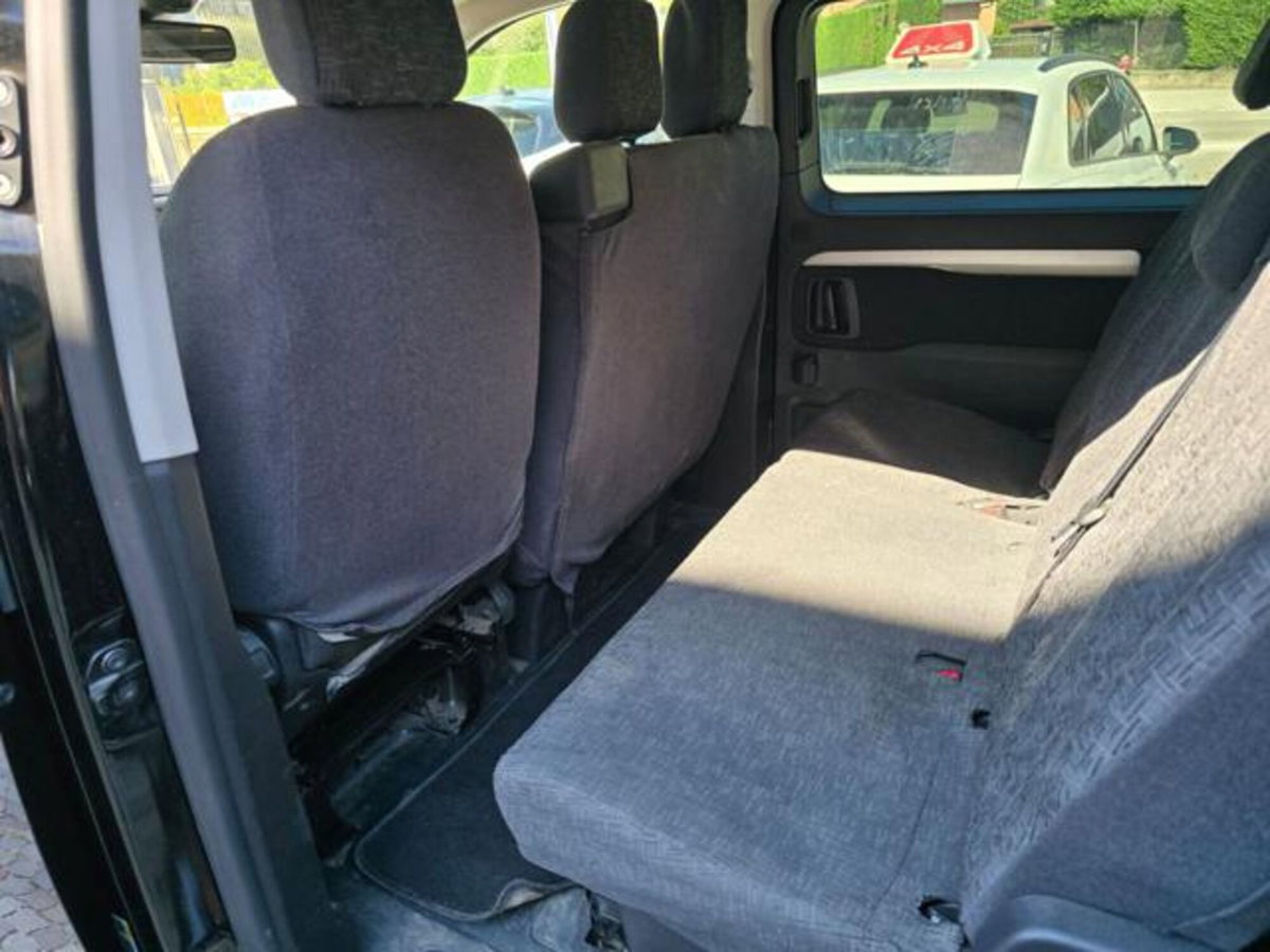 Peugeot Traveller BlueHDi 150 S&S Standard Allure (8)