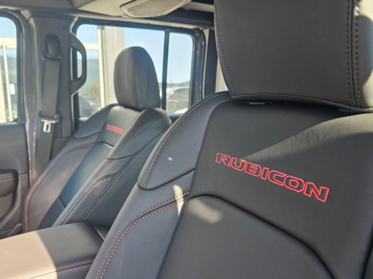 Jeep Wrangler Unlimited 2.0 Turbo Sahara (14)