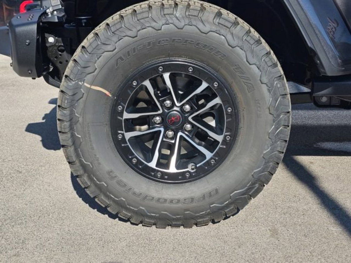 Jeep Wrangler Unlimited 2.0 Turbo Sahara (18)