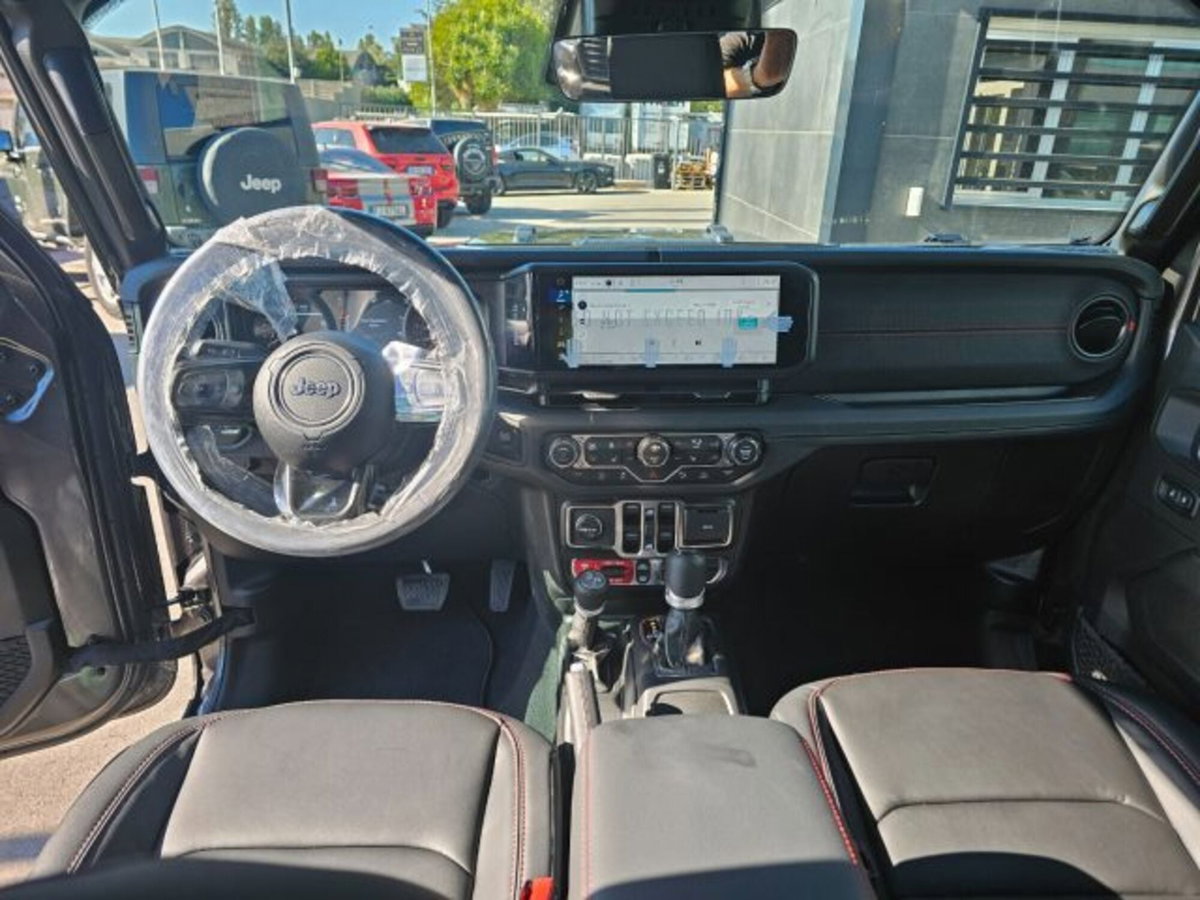 Jeep Wrangler Unlimited 2.0 Turbo Sahara (6)