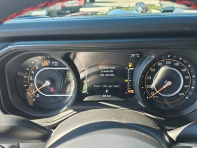 Jeep Wrangler Unlimited 3.8 Sport (13)