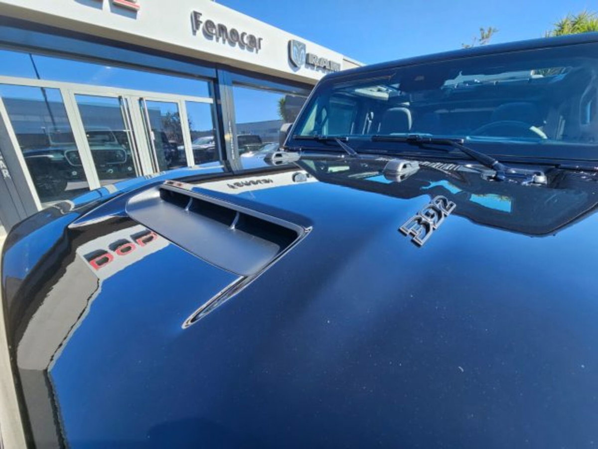 Jeep Wrangler Unlimited 3.8 Sport (15)