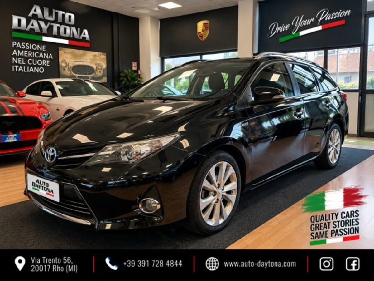 Toyota Auris Station Wagon 2.0 D-4D Lounge