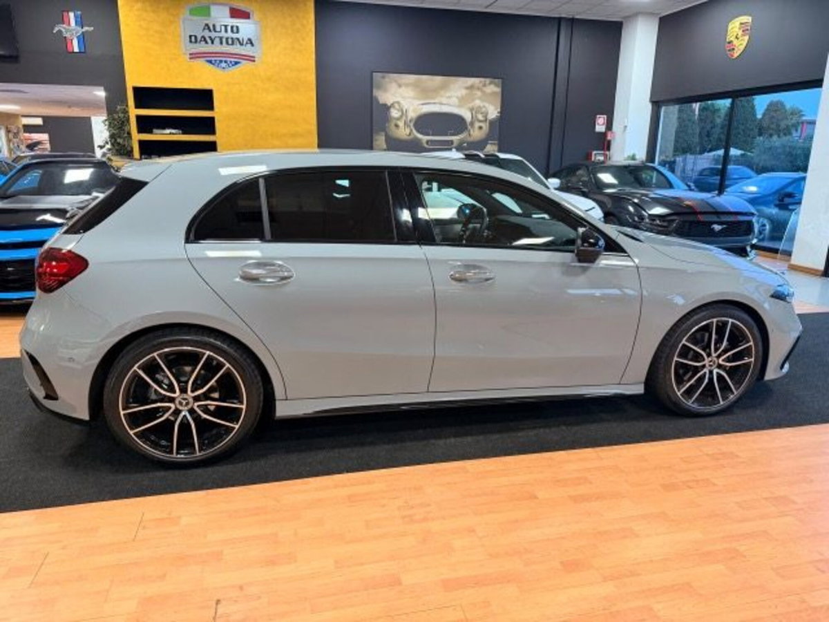 Mercedes-Benz Classe A 180 d Alpine Grey Edition auto (6)