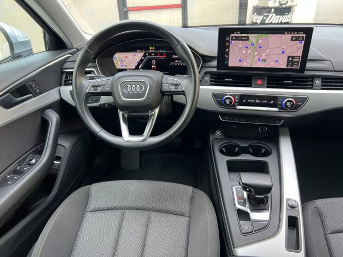 Audi A4 Avant 35 TDI/163 CV S tronic Business Advanced (12)