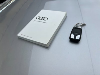 Audi A4 Avant 35 TDI/163 CV S tronic Business Advanced (15)