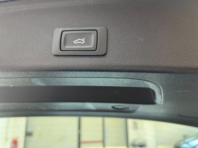 Audi A4 Avant 35 TDI/163 CV S tronic Business Advanced (17)