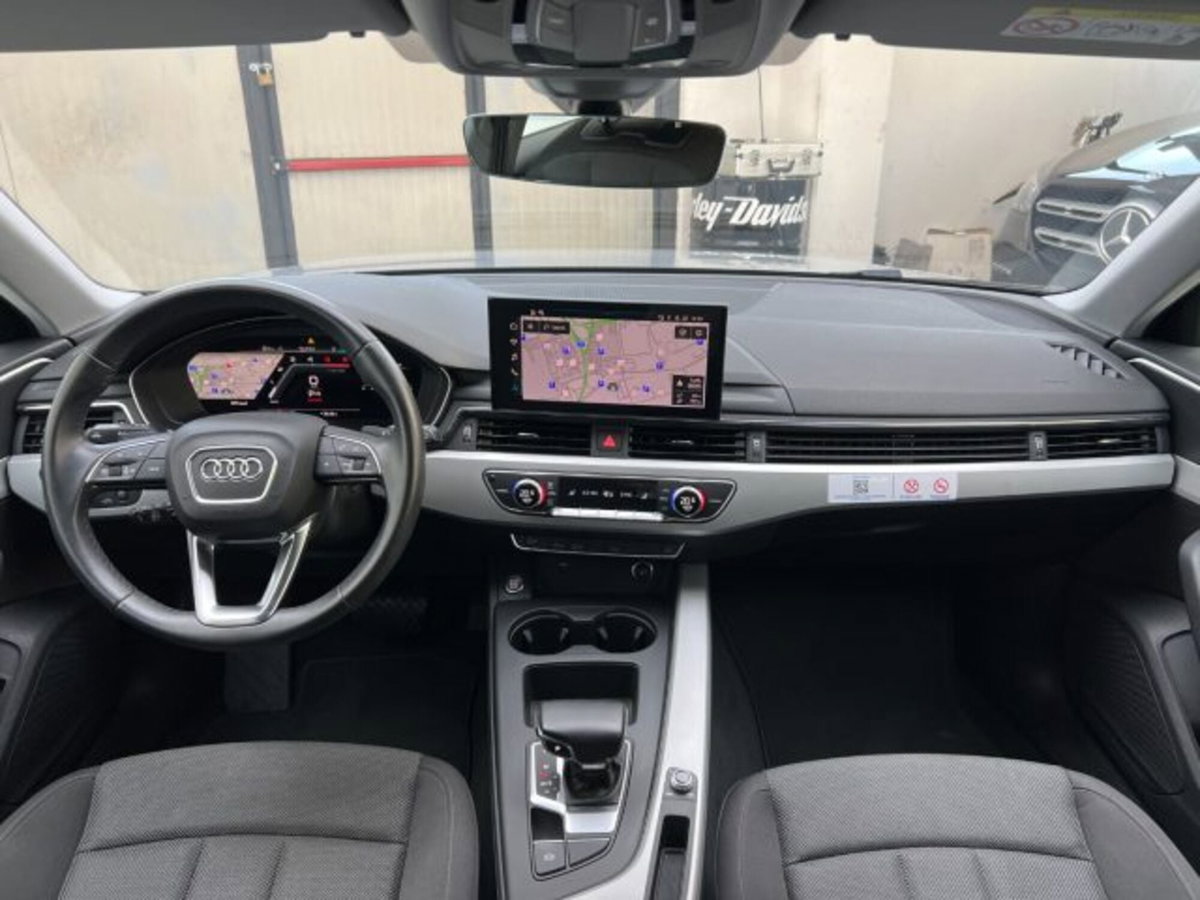 Audi A4 Avant 35 TDI/163 CV S tronic Business Advanced (5)