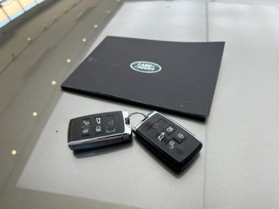 Land Rover Range Rover Velar 2.0 Si4 250 CV R-Dynamic S (14)
