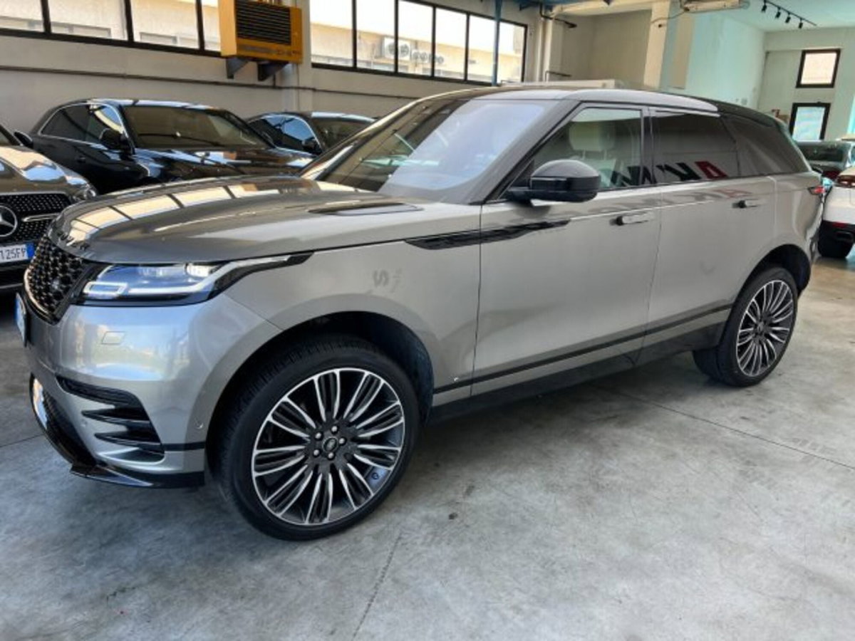 Land Rover Range Rover Velar 2.0 Si4 250 CV R-Dynamic S (15)