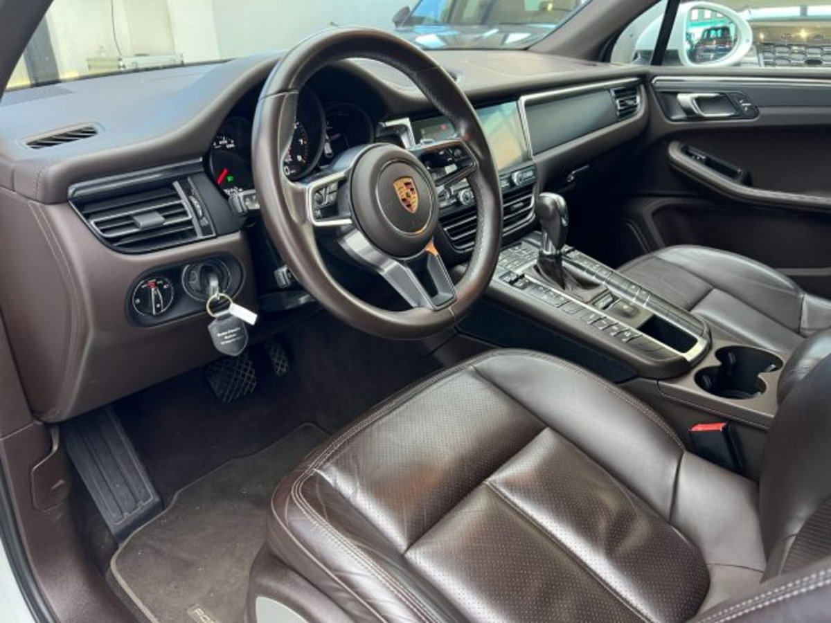 Porsche Macan 2.0 (4)