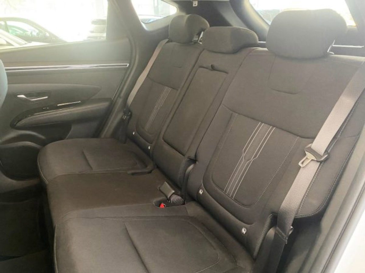 Hyundai Tucson 1.6 CRDi Exellence (13)