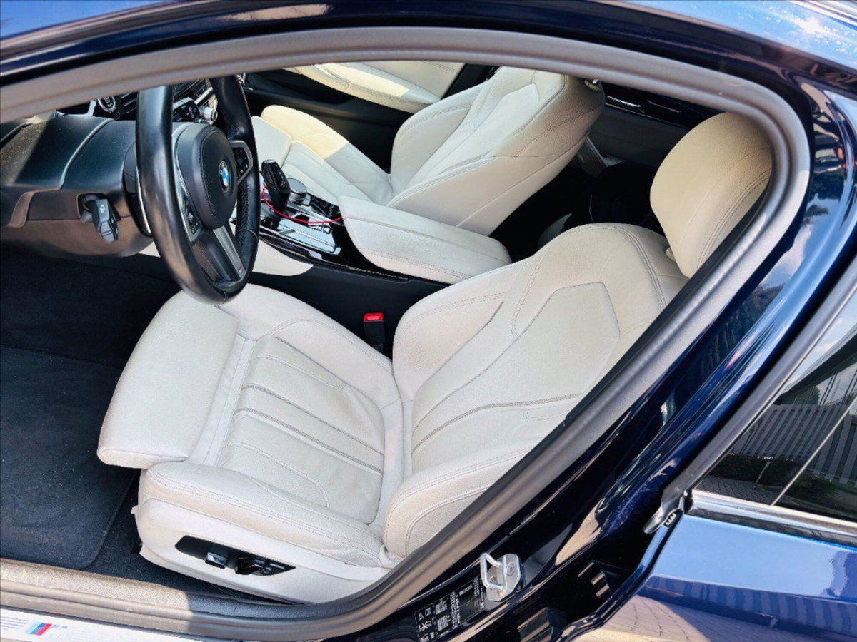 BMW Serie 5 Touring 520d 48V xDrive  Msport (11)