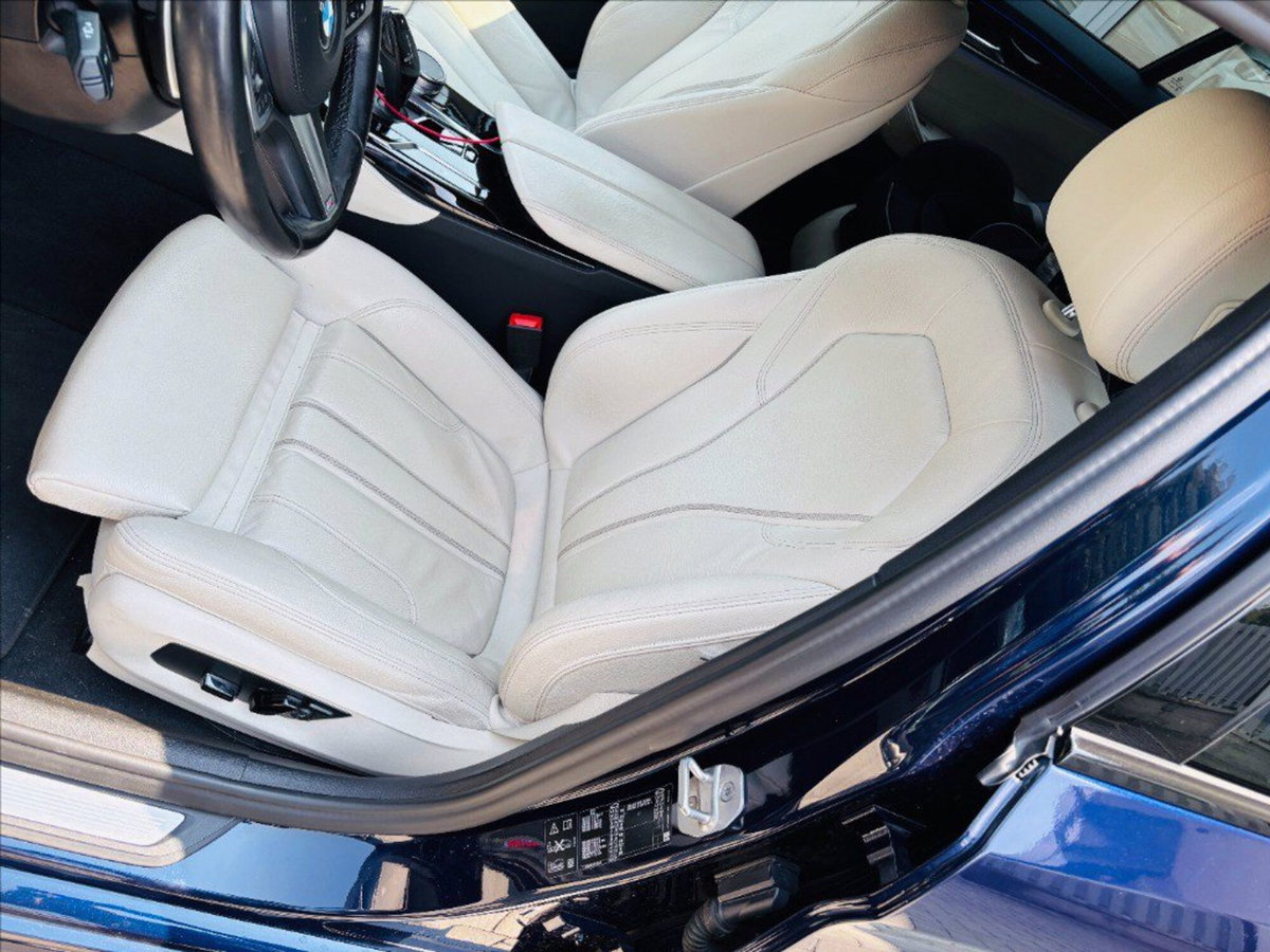 BMW Serie 5 Touring 520d 48V xDrive  Msport (12)