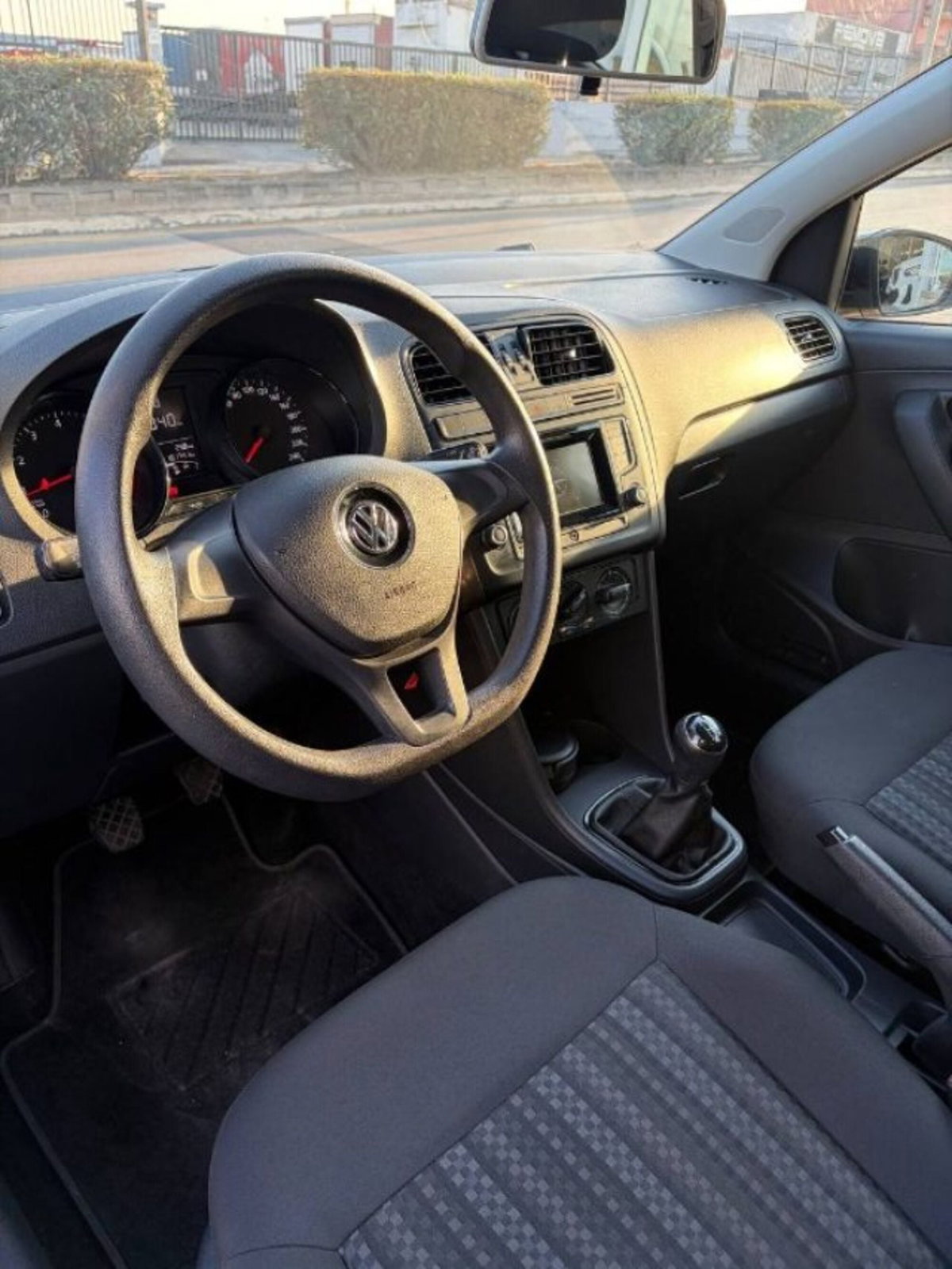 Volkswagen Polo 1.0 MPI 5p. Trendline (13)