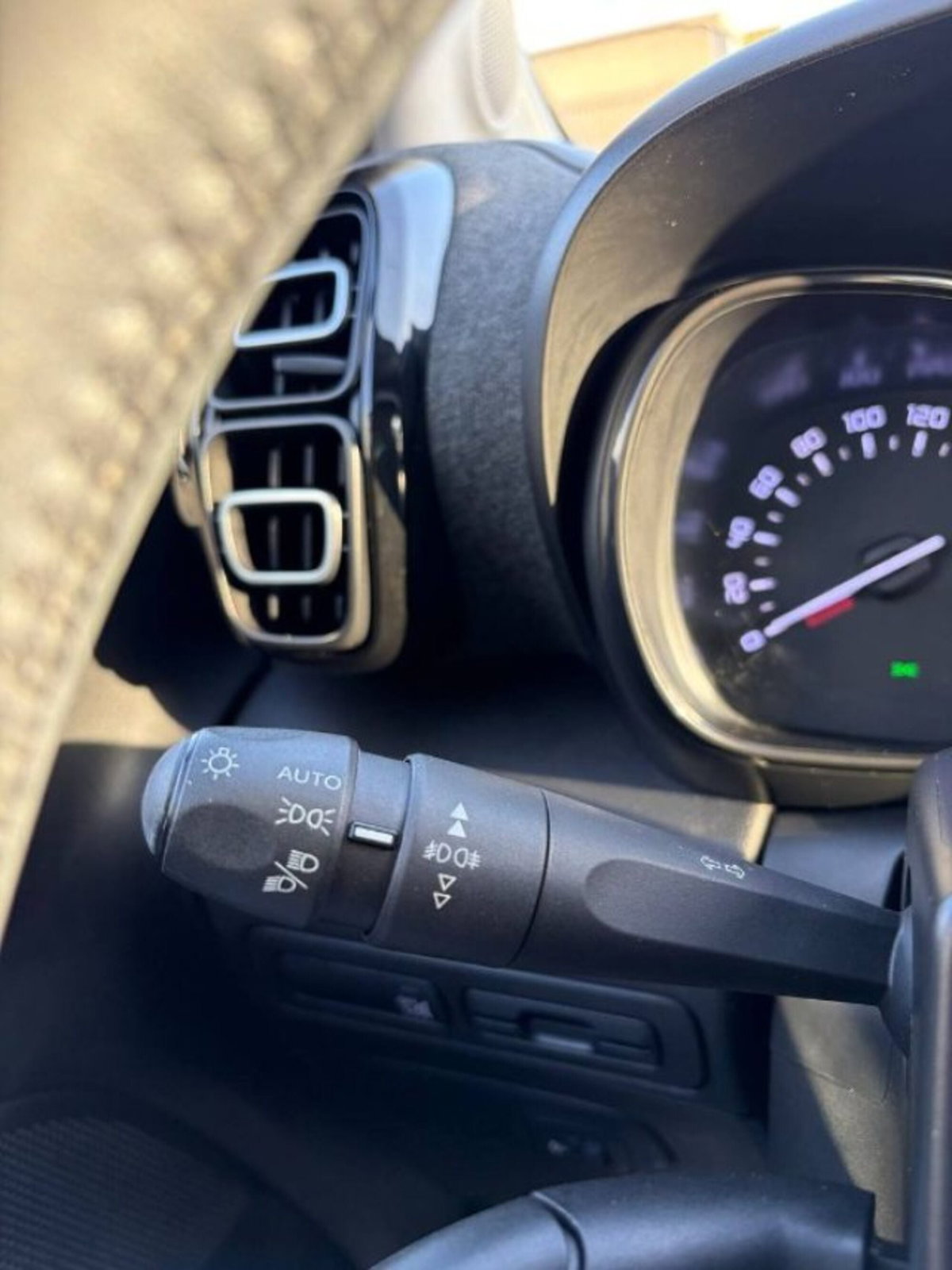 Citroen C3 Aircross BlueHDi 110 S&S Shine (18)