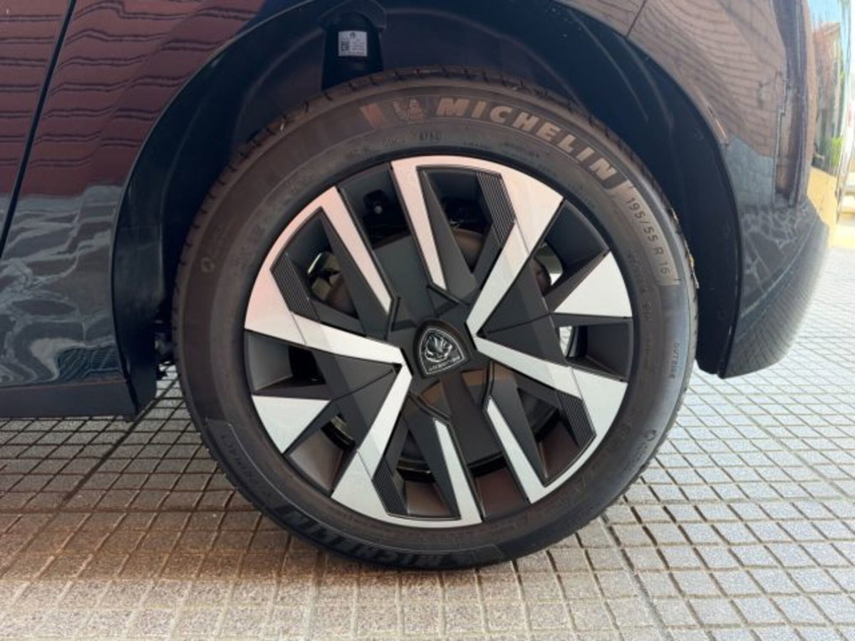 Peugeot 208 1.2 puretech Active s&s 100cv (13)