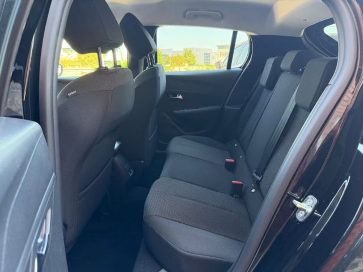 Peugeot 208 1.2 puretech Active s&s 100cv (7)