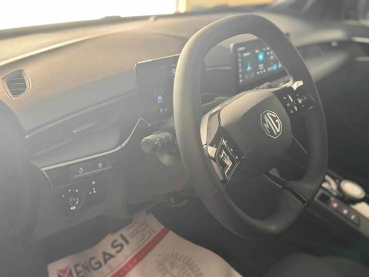 Mg MG3 1.5 hybrid+ Luxury auto (9)