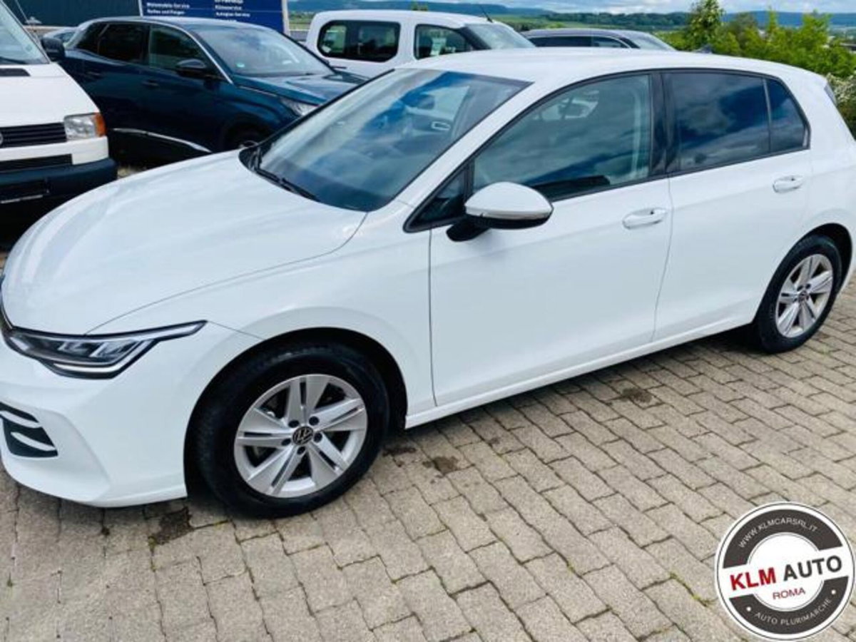 Volkswagen Golf 1.5 tsi Edition 115cv (5)