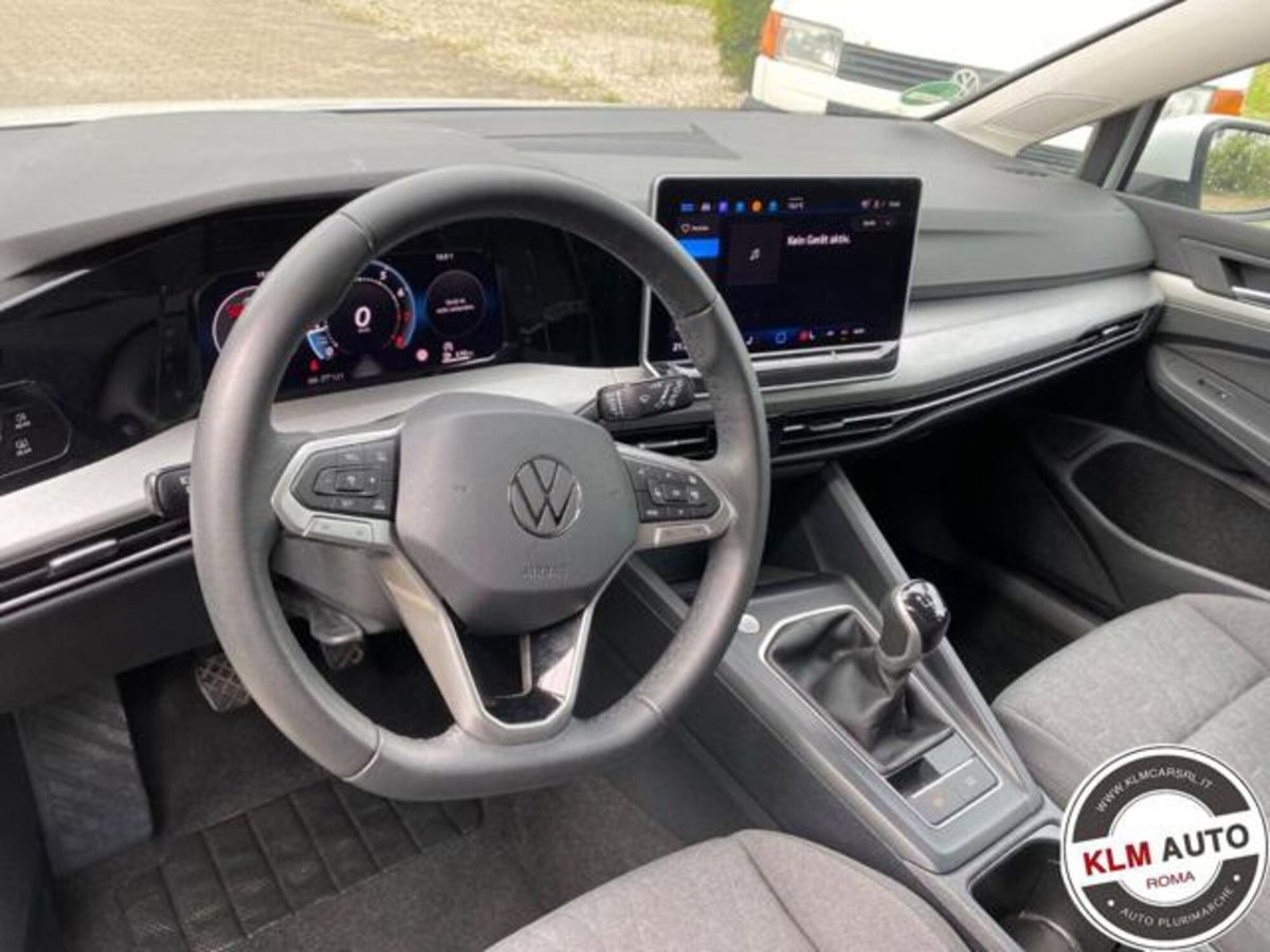 Volkswagen Golf 1.5 tsi Edition 115cv (8)