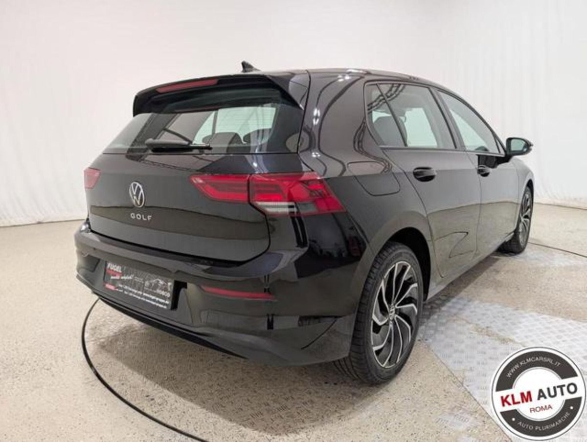 Volkswagen Golf 1.5 eTSI 130 CV EVO ACT DSG R-Line (5)