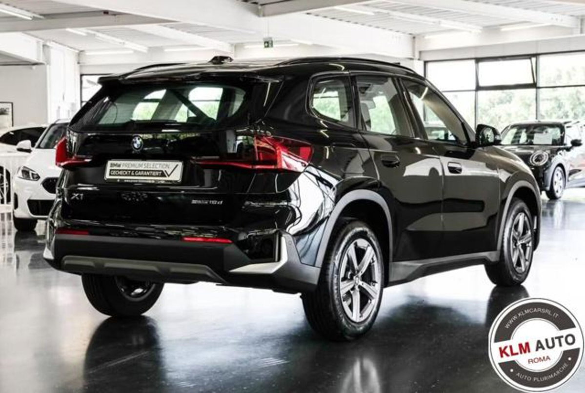 BMW X1 sDrive 18d Edition Essence (2)