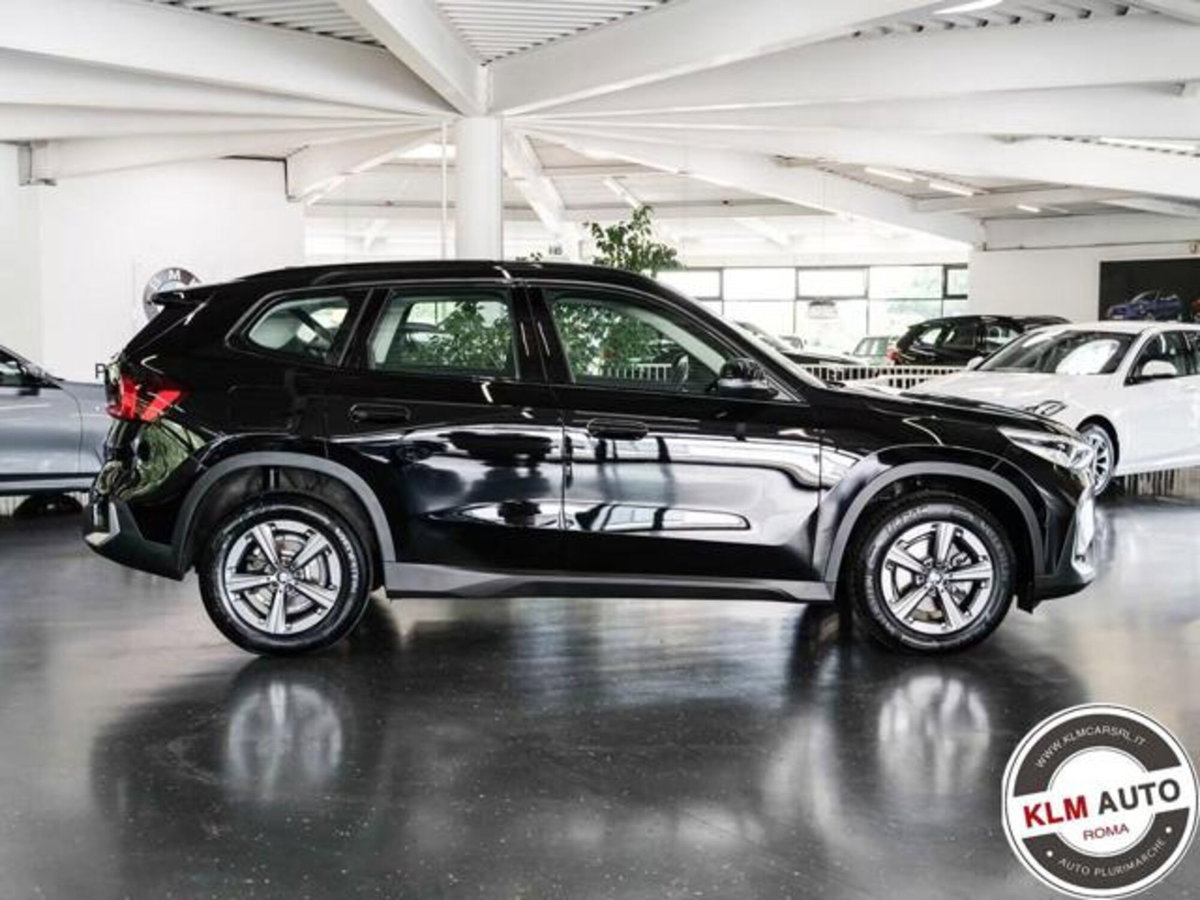 BMW X1 sDrive 18d Edition Essence (4)