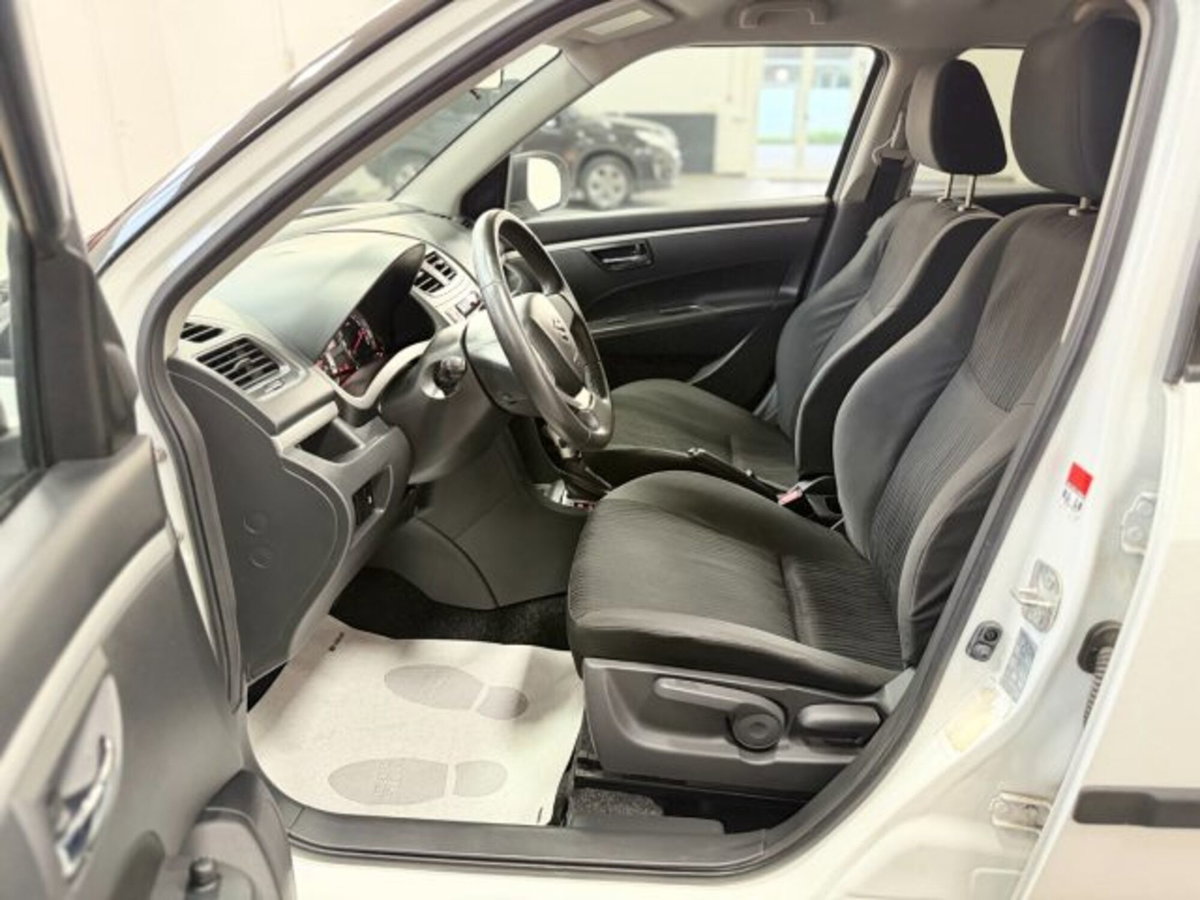 Suzuki Swift 1.2 VVT 5 porte GL Style (9)