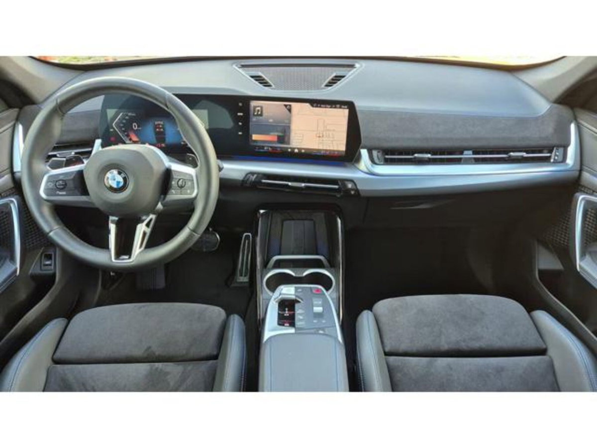 BMW X1 sDrive 18i Msport (8)