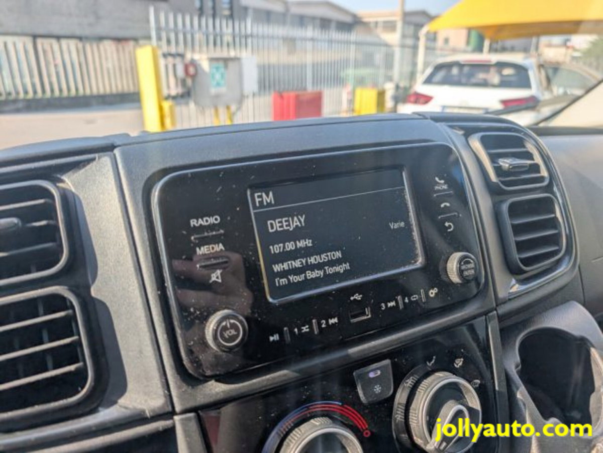Peugeot Boxer Furgone 335 2.2 BlueHDi 140 S&S PM-TM Furgone Vetrato (13)