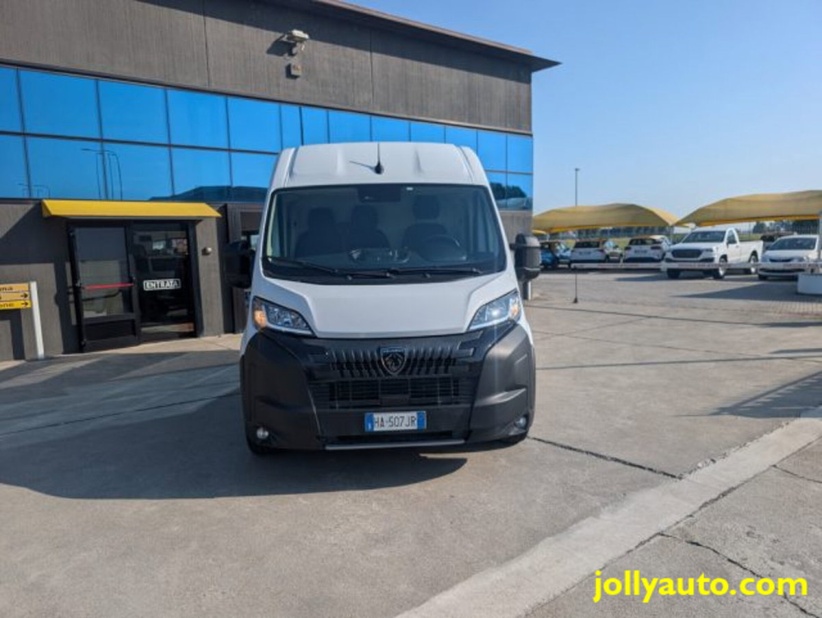 Peugeot Boxer Furgone 335 2.2 BlueHDi 140 S&S PM-TM Furgone Vetrato (2)