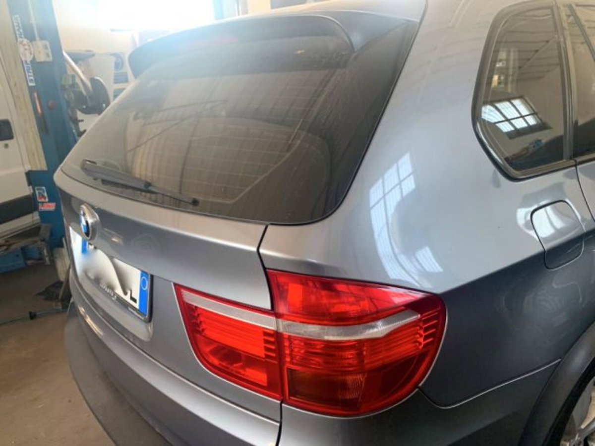 BMW X5 3.0d cat Attiva (2)