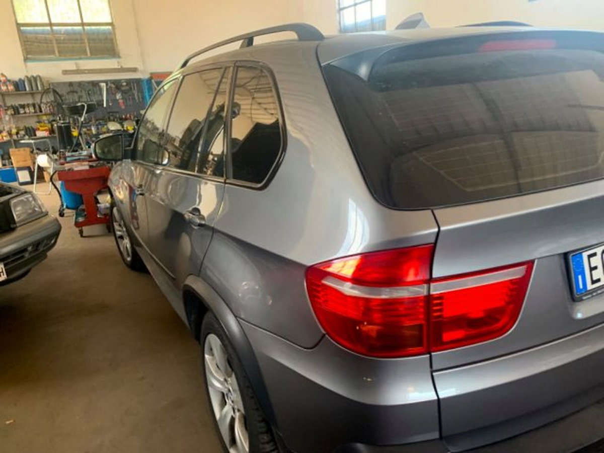 BMW X5 3.0d cat Attiva (9)