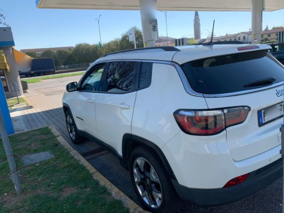 Jeep Compass 1.6 Multijet II 2WD Business (2)