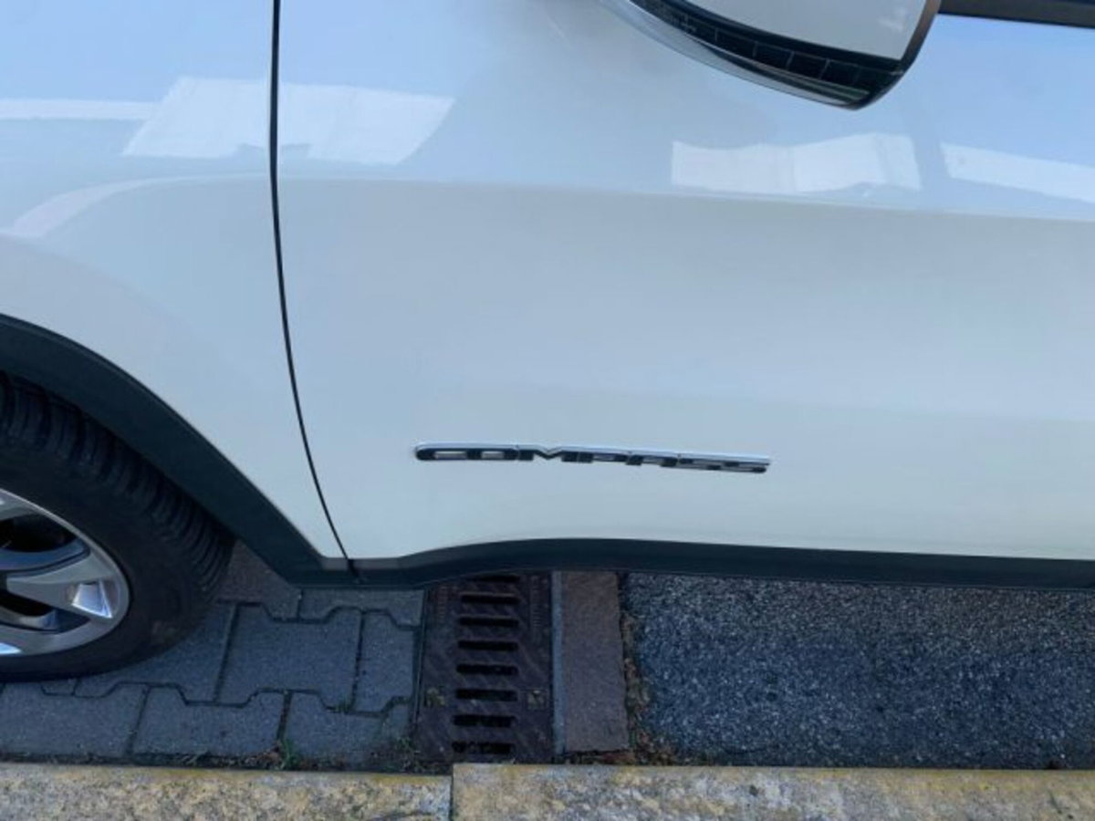Jeep Compass 1.6 Multijet II 2WD Business (4)