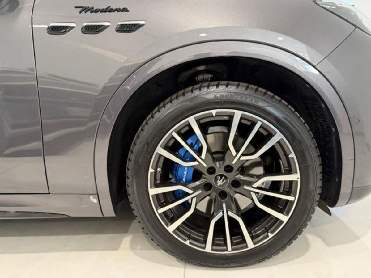 Maserati Grecale .0 mhev Modena 330cv auto (5)