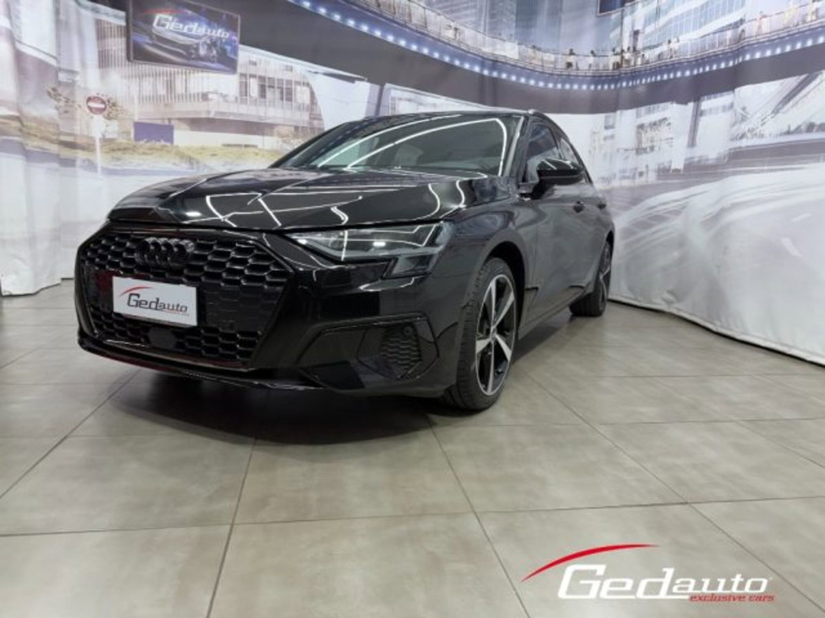 Audi A3 Sportback 30 TFSI S line edition (3)