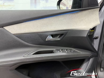 Peugeot 3008 BlueHDi 130 S&S EAT8 GT (14)