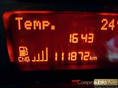 Fiat 500L 0.9 TwinAir Turbo Natural Power Urban (15)