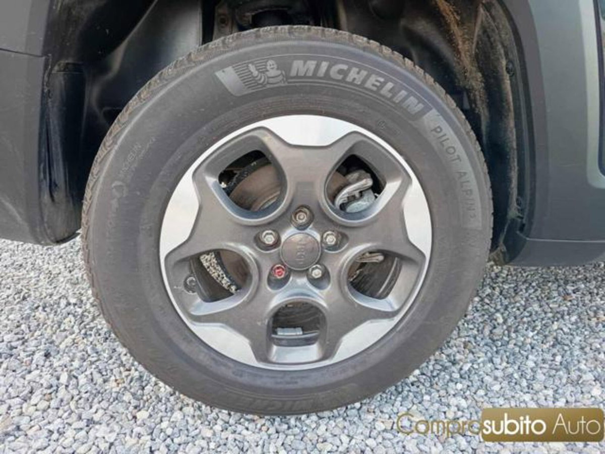 Jeep Renegade 2.0 Mjt 140CV 4WD Active Drive Longitude (14)