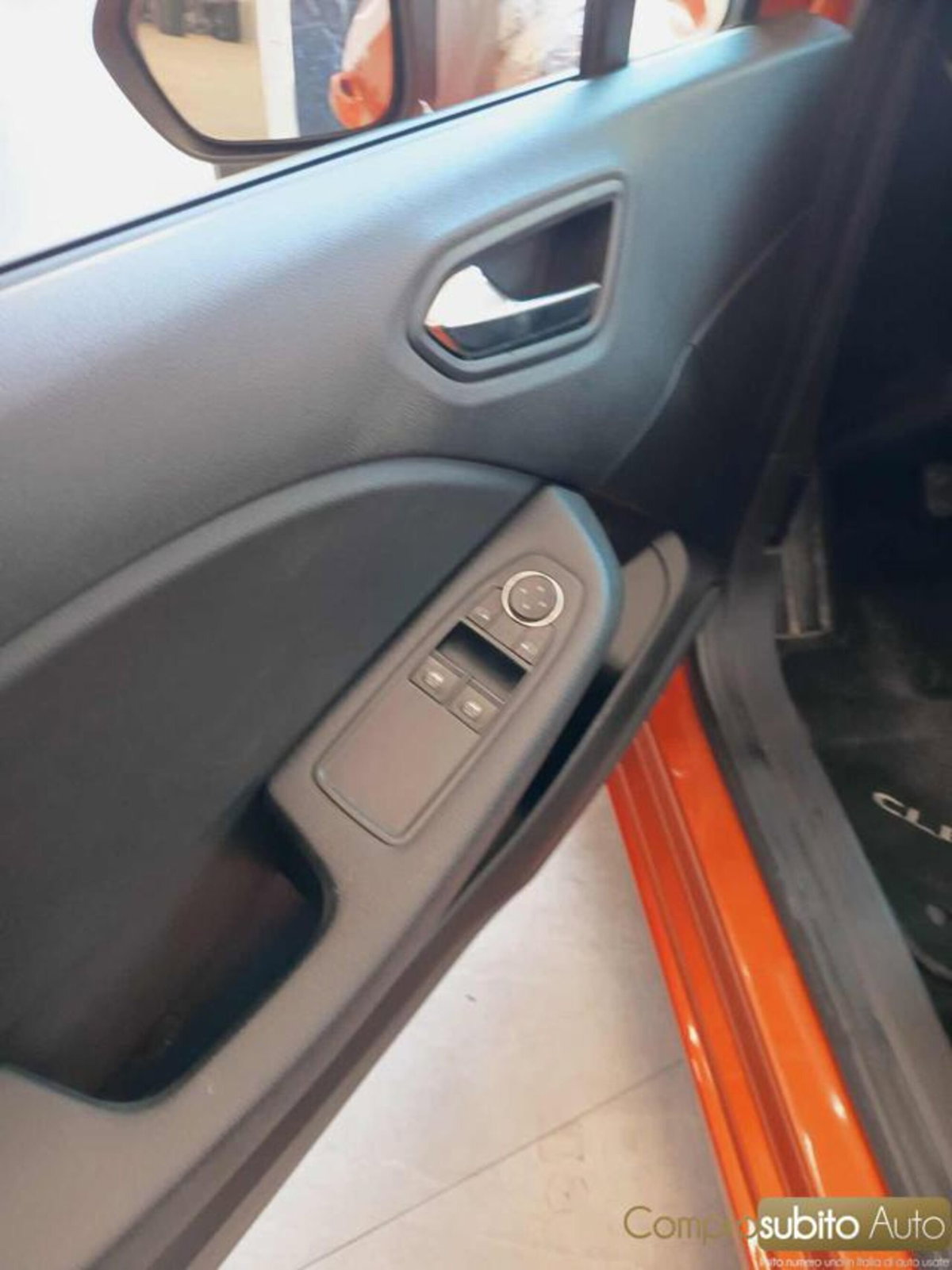 Renault Clio SCe 65 CV 5 porte Life (19)